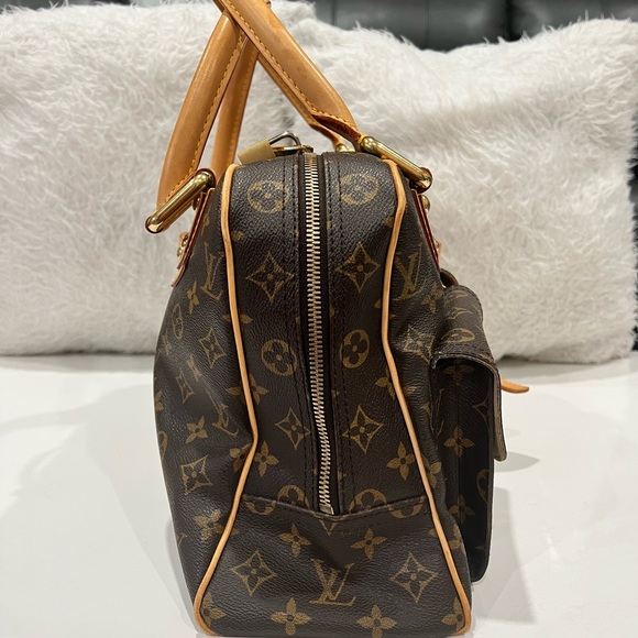 Louis Vuitton Handbag - Picture 3 of 11